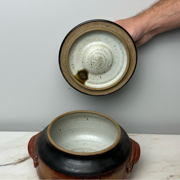 Handmade Signed Ceramic Casserole Dish w Lid - Picture 9 of 14